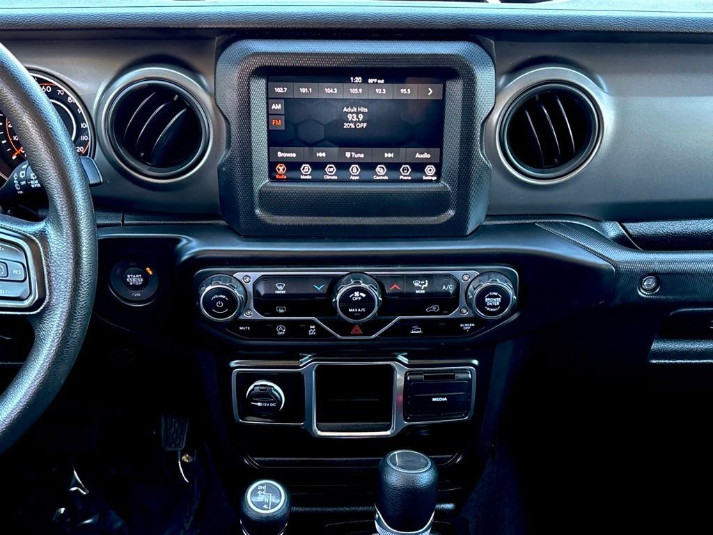 Used 2022 Jeep Wrangler Unlimited Sport image 23