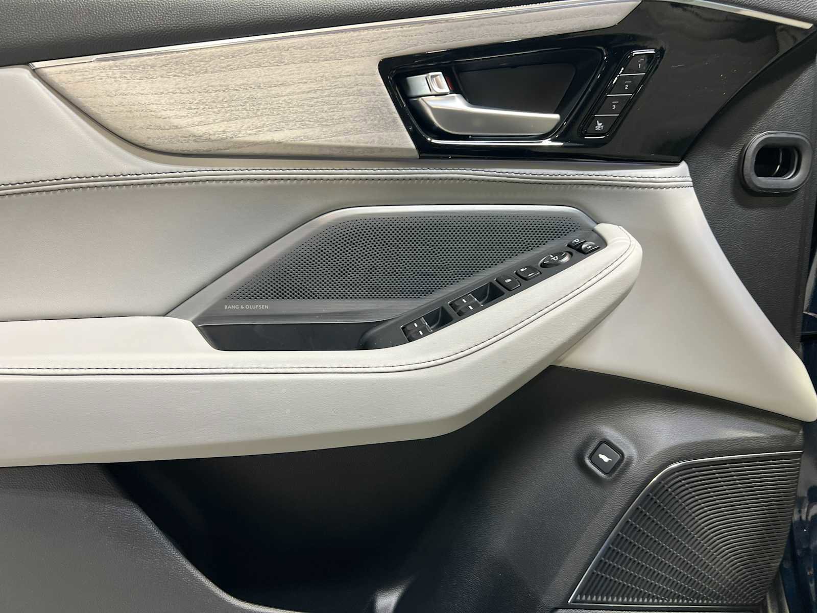 New 2026 Acura MDX SH-AWD w/ Advance Package image 13