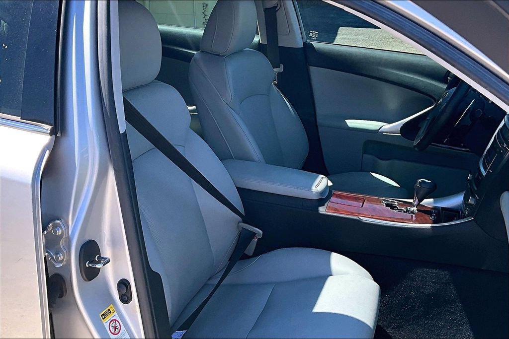 Used 2008 Lexus IS 250 RWD image 10