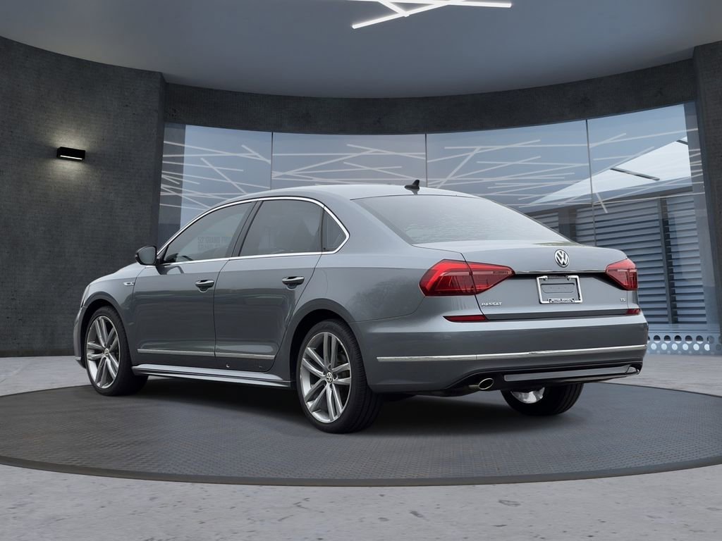Used 2017 Volkswagen Passat 1.8T R-Line FWD image 3