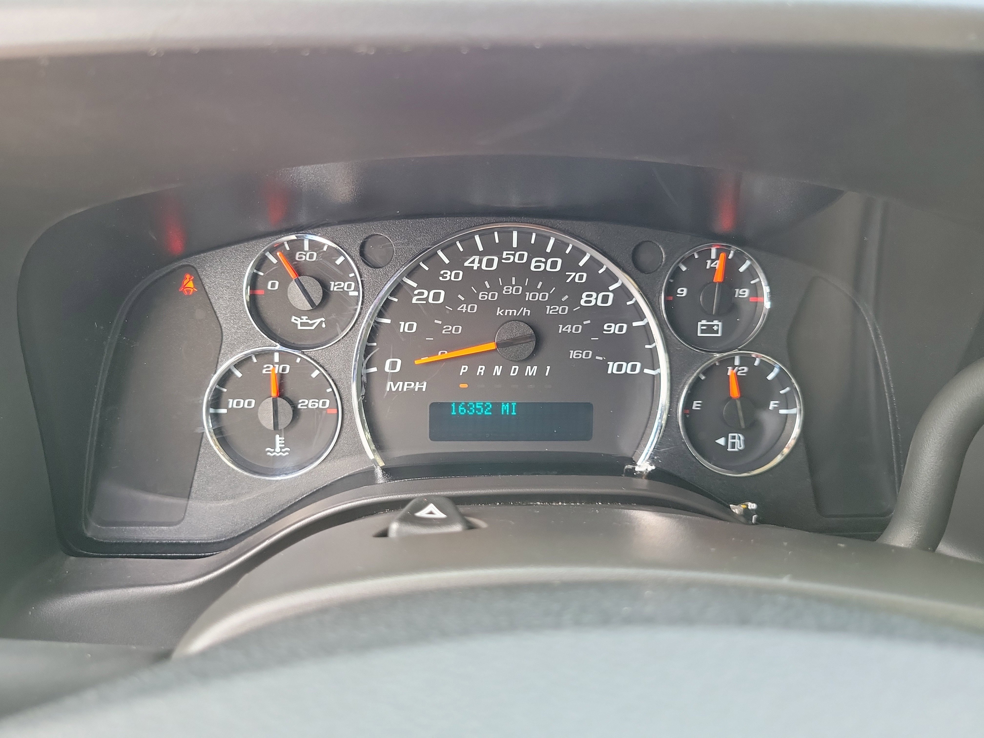Used 2024 Chevrolet Express 2500 w/ Driver Convenience Package RWD image 29