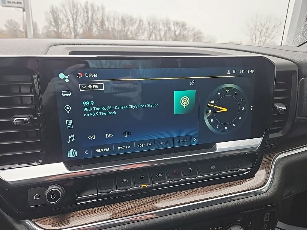 Used 2025 Chevrolet Silverado 1500 LT image 59