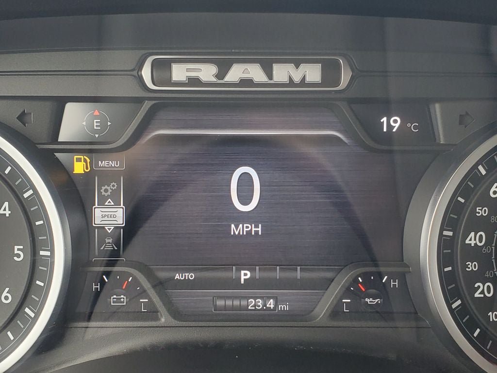 New 2026 RAM 1500 Laramie AWD/4WD image 13