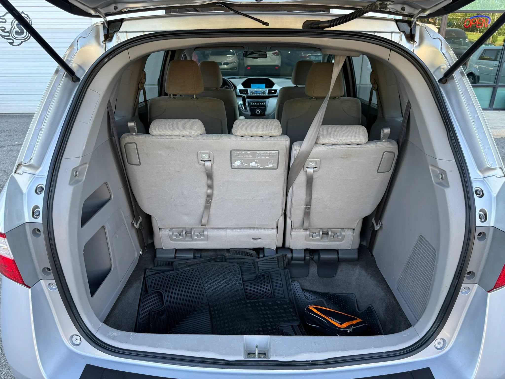 Used 2012 Honda Odyssey LX image 26