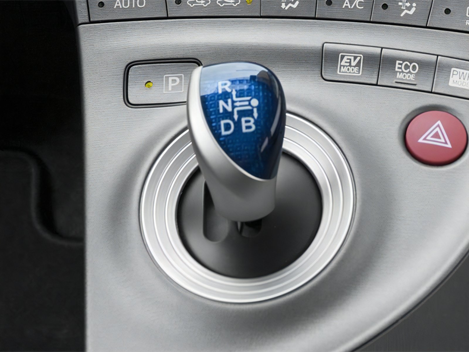 Used 2013 Toyota Prius Three w/ Protection Pkg FWD image 8