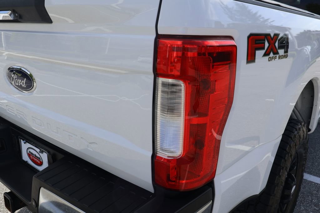 Used 2018 Ford F250 Lariat w/ Lariat Value Package AWD/4WD image 9