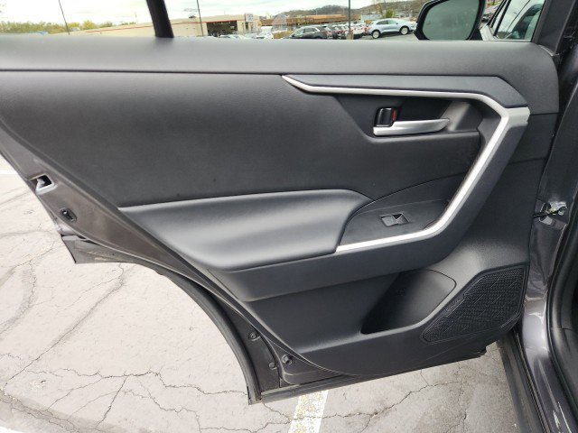 Used 2025 Toyota RAV4 XLE image 23
