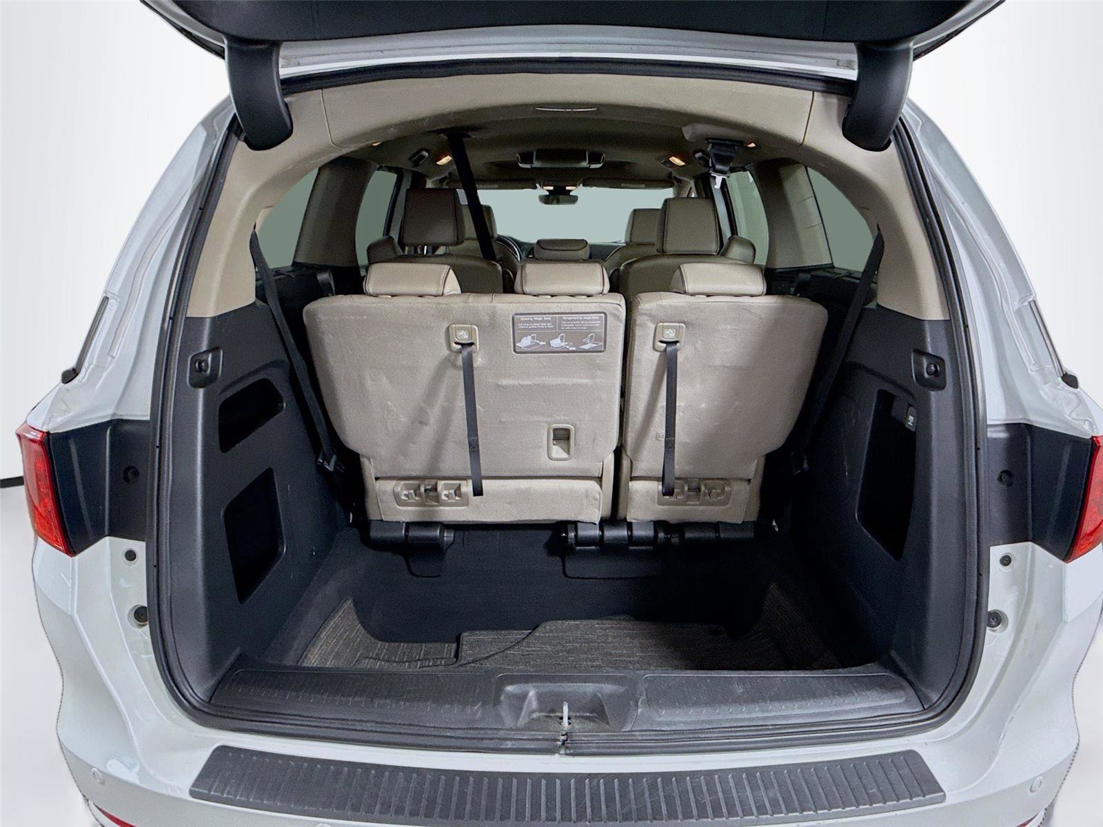 Used 2024 Honda Odyssey Elite image 21