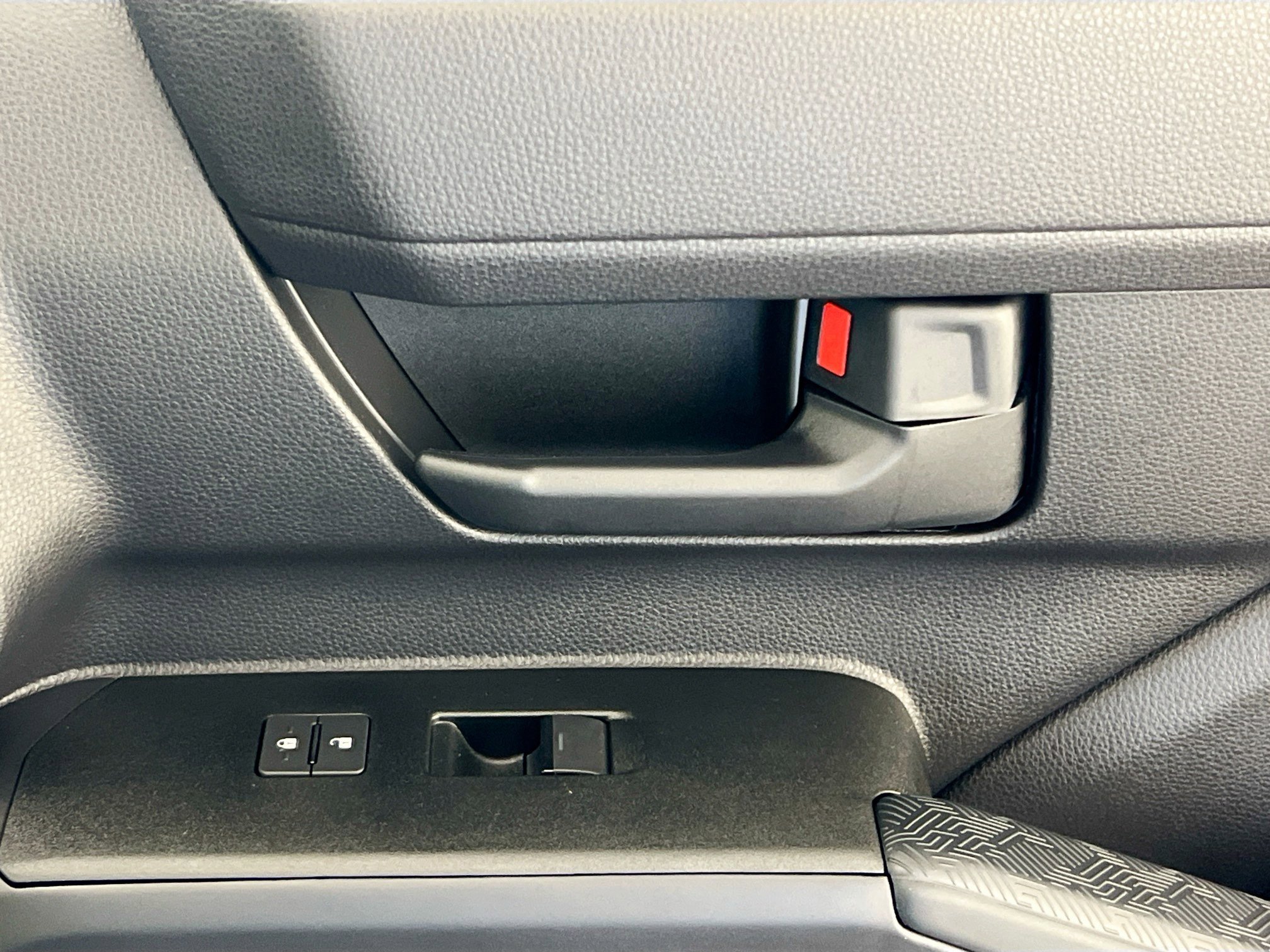 Used 2025 Toyota 4Runner SR5 image 32