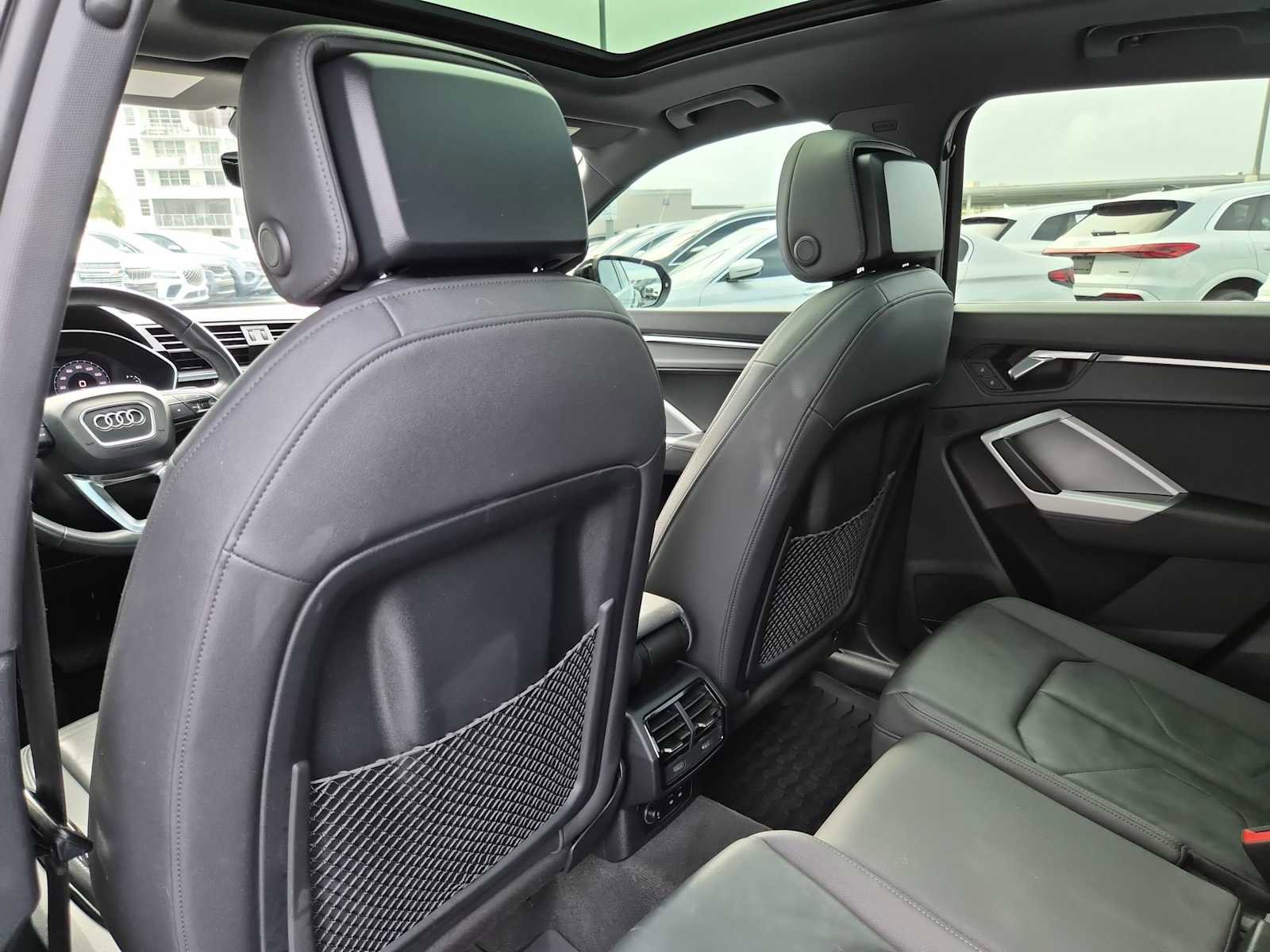 Used 2021 Audi Q3 2.0T Premium w/ Convenience Package image 17