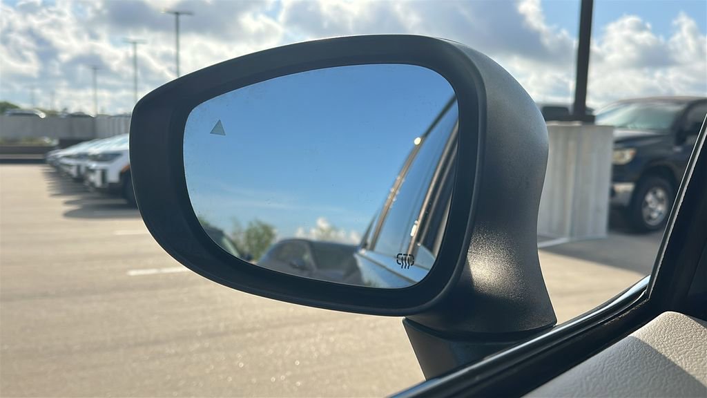 Used 2017 Chrysler Pacifica LX image 18