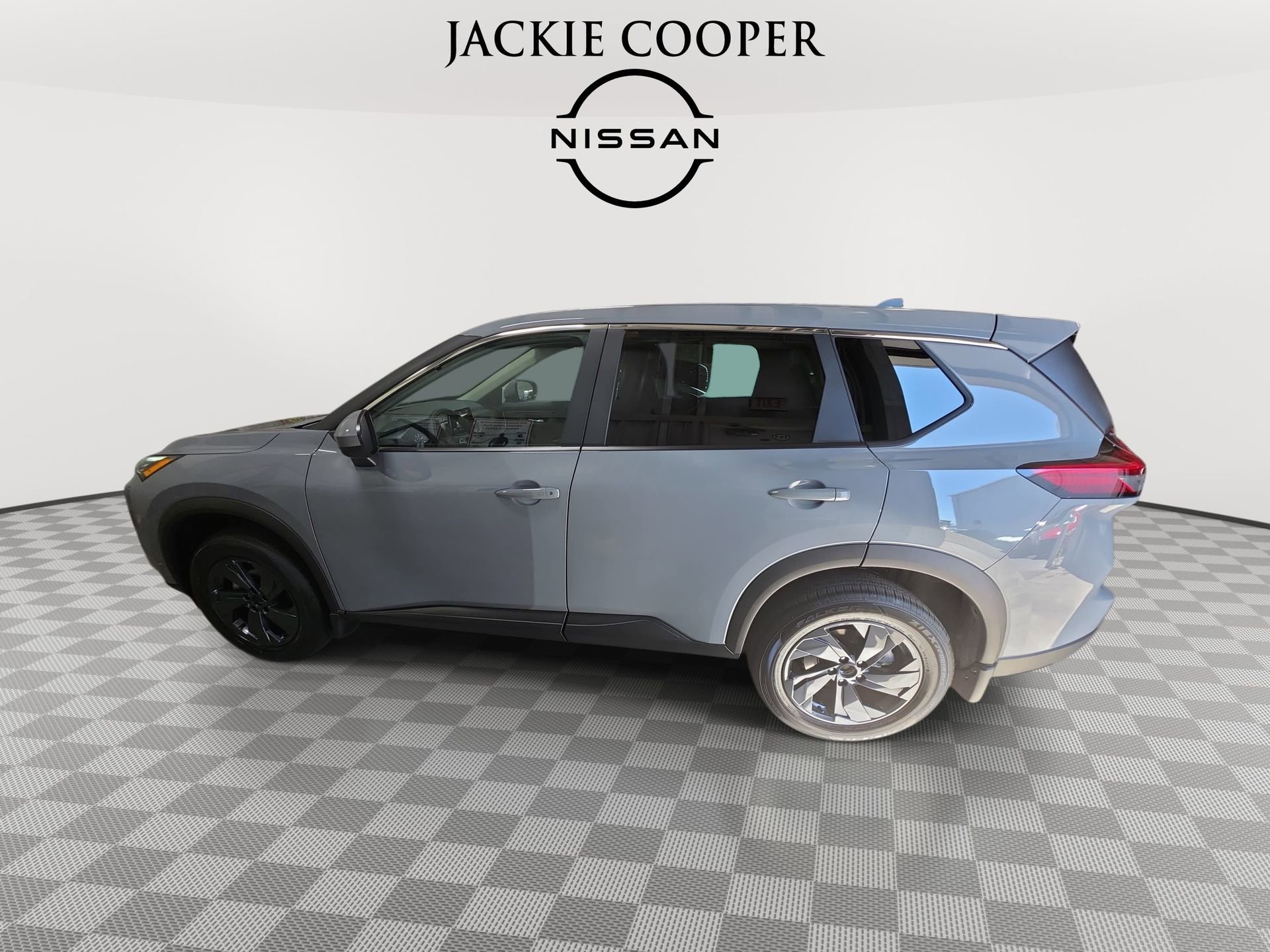 New 2026 Nissan Rogue SV FWD image 8