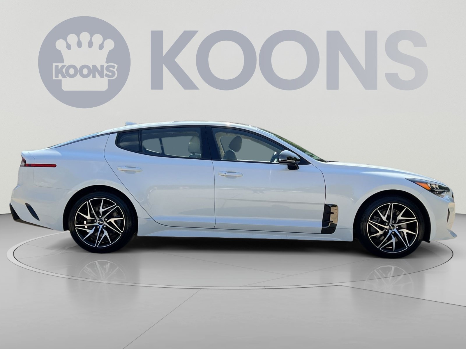 Used 2023 Kia Stinger GT-Line w/ Sun & Sound Package AWD/4WD image 17