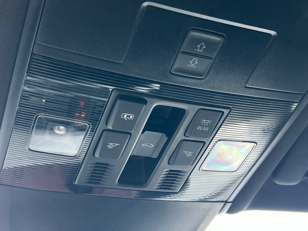 Certified 2023 Volkswagen Tiguan SE R-Line FWD image 41