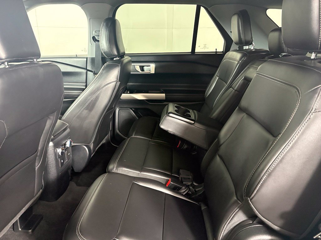 Used 2023 Ford Explorer XLT w/ Equipment Group 202A RWD image 36
