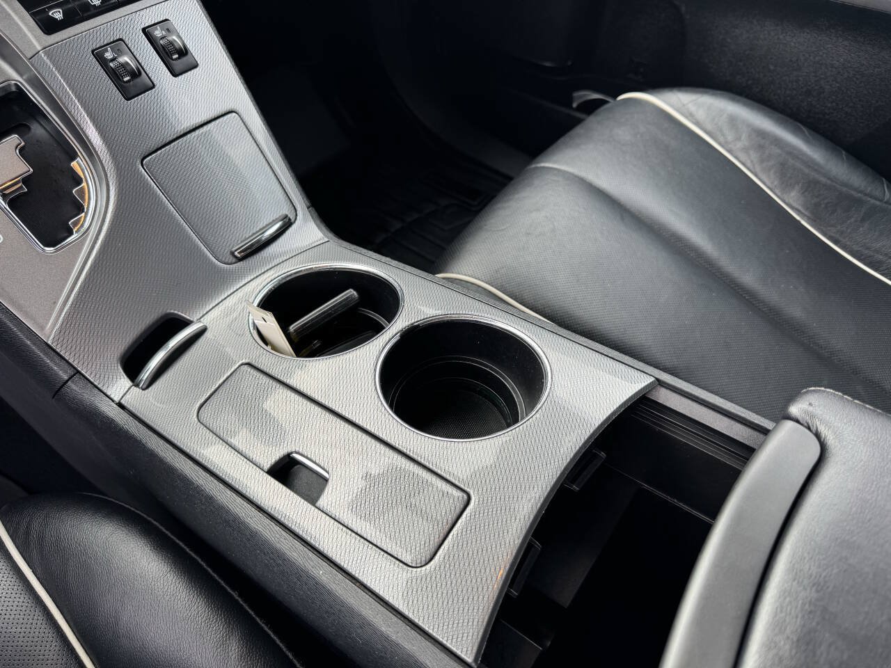 Used 2013 Toyota Venza AWD image 23