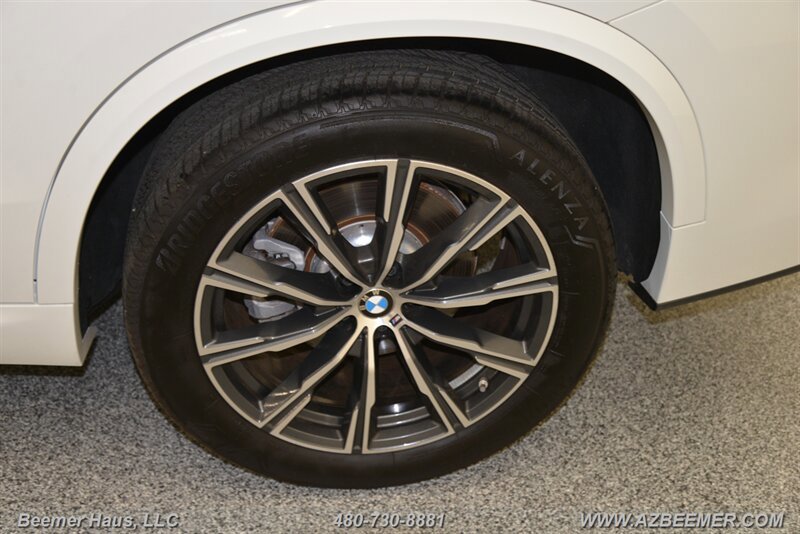 Used 2025 BMW X5 xDrive40i w/ M Sport Package AWD/4WD image 45