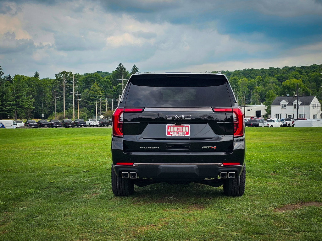 New 2026 GMC Yukon XL AT4 Ultimate w/ LPO, Floor Liner Package AWD/4WD image 4