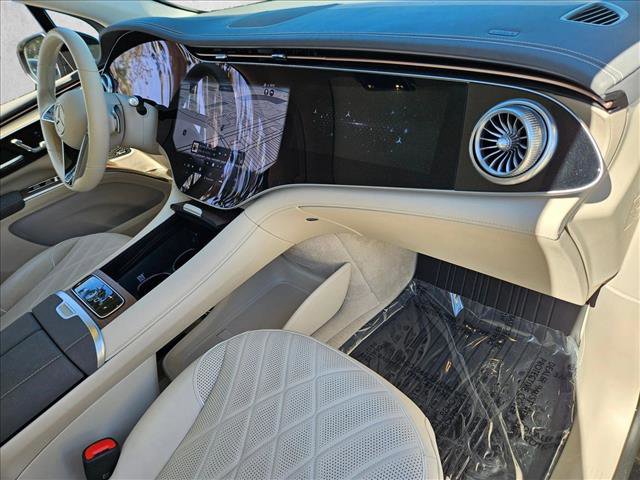 Used 2023 Mercedes-Benz EQS 580 4MATIC SUV image 21