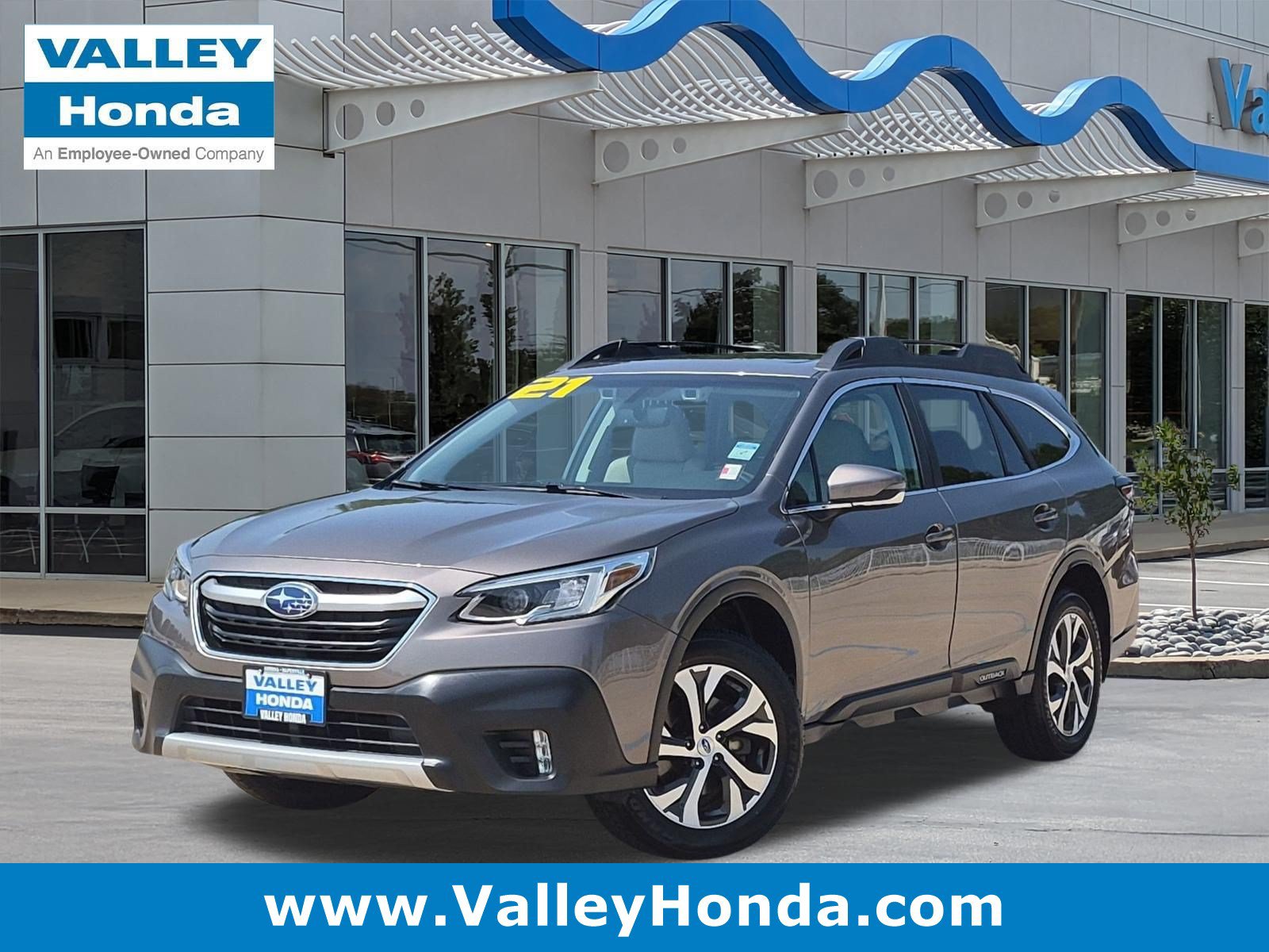 Used 2021 Subaru Outback Limited w/ Popular Package #2 AWD/4WD image 1