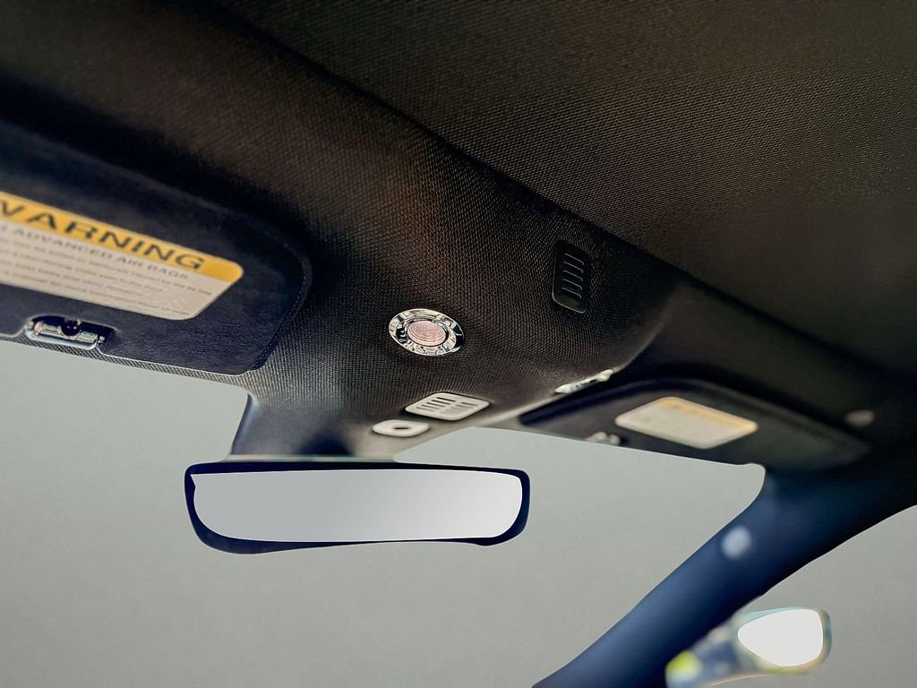 Used 2023 Aston Martin V8 Vantage Coupe image 29