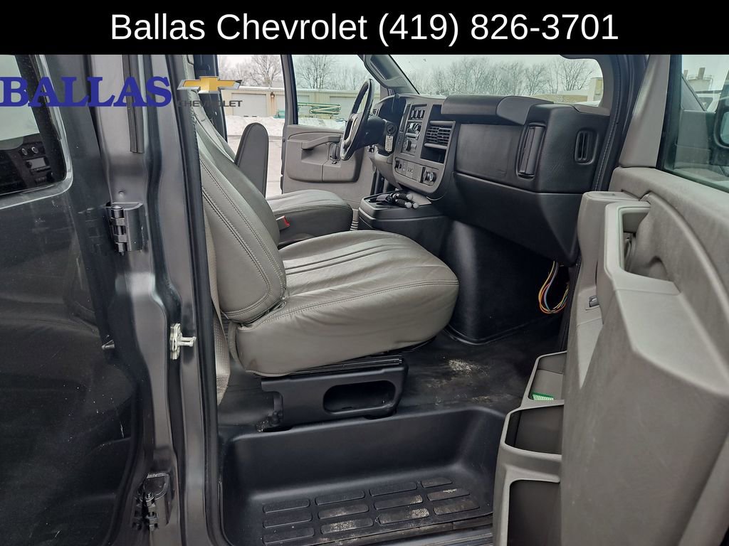 Certified 2016 Chevrolet Express 2500 LS image 27