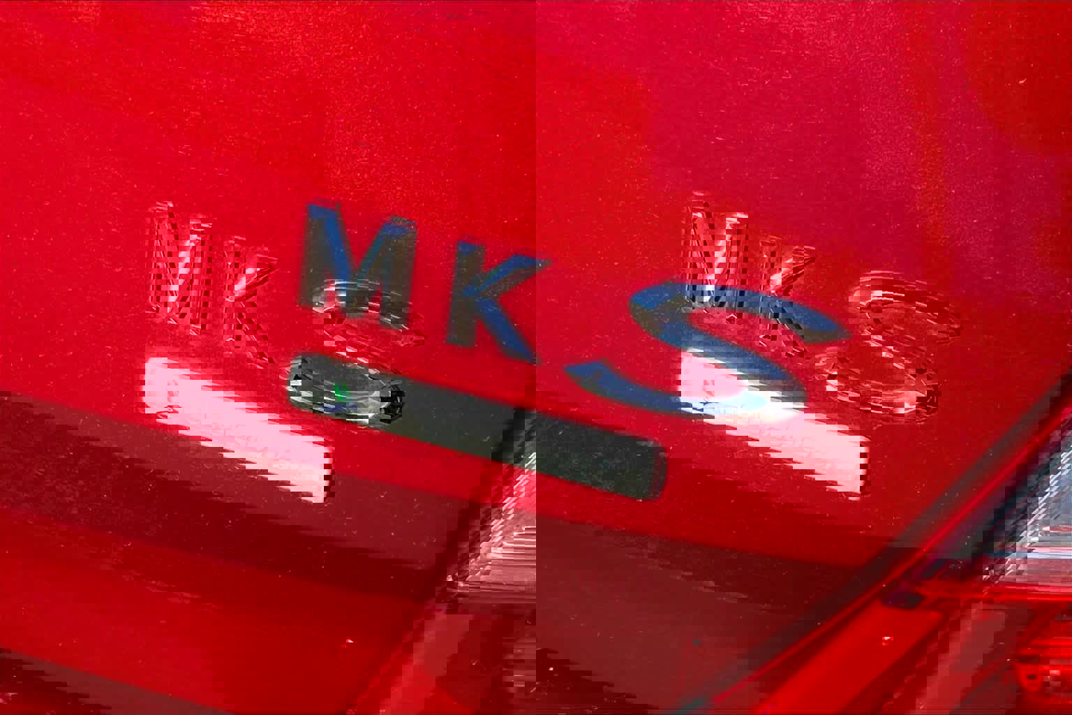 Used 2014 Lincoln MKS AWD w/ Equipment Group 201A image 9