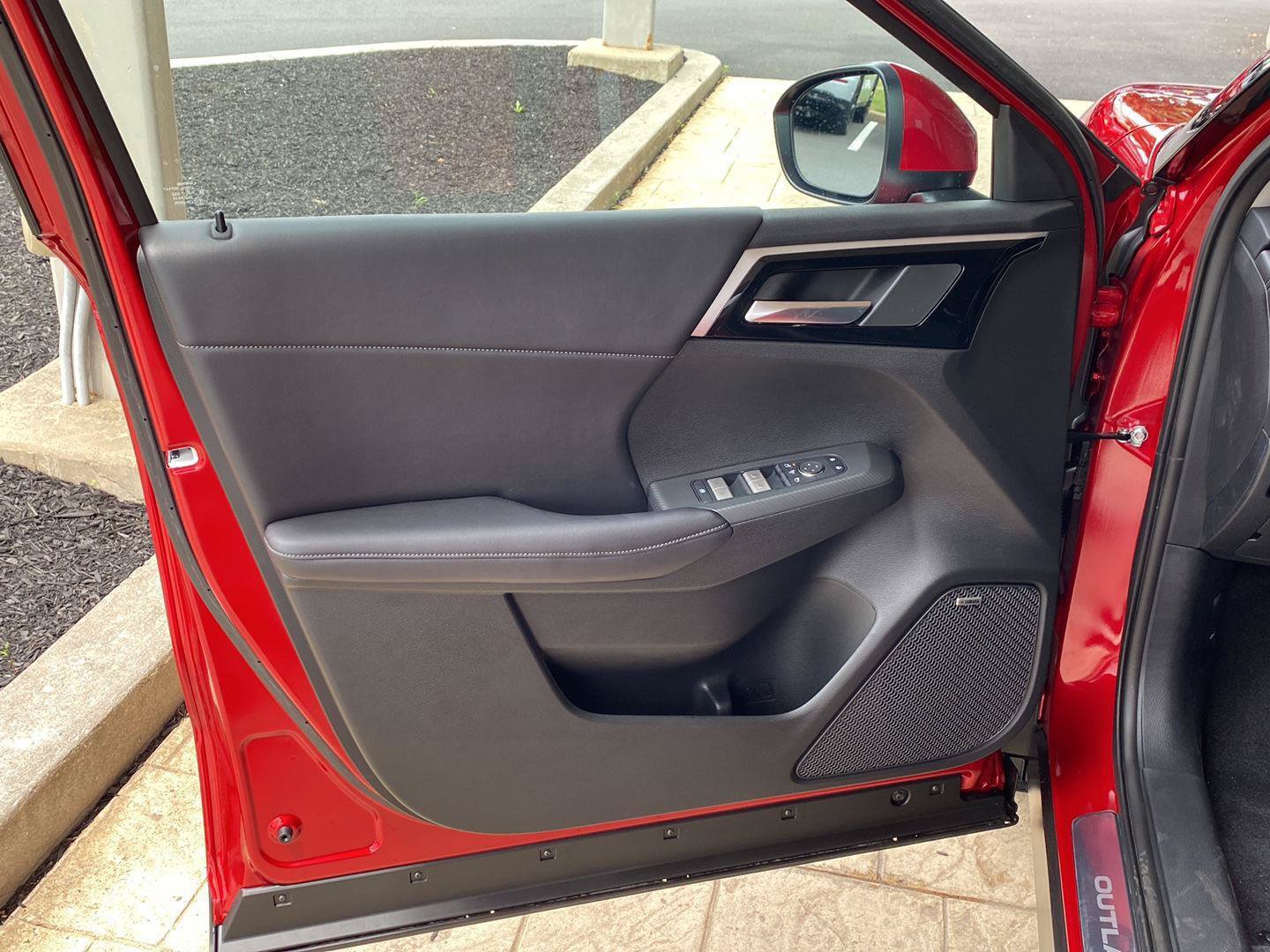 New 2026 Mitsubishi Outlander SE AWD/4WD image 17