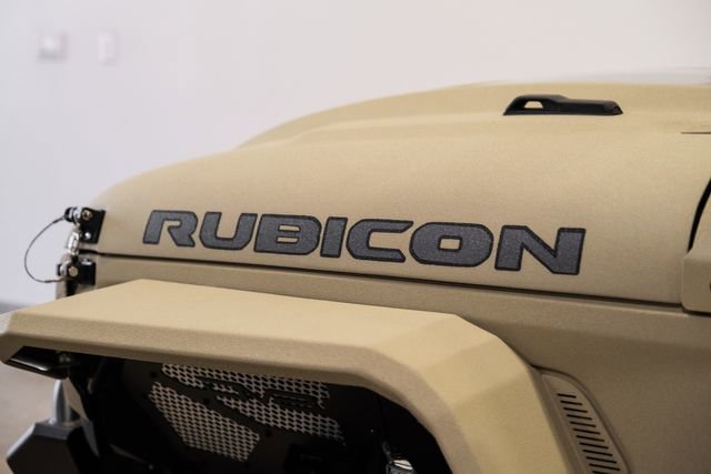 Used 2025 Jeep Gladiator Rubicon w/ Safety Group AWD/4WD image 29