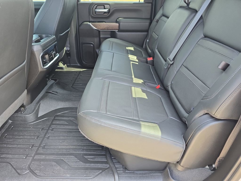 Used 2022 GMC Sierra 3500 Denali image 15