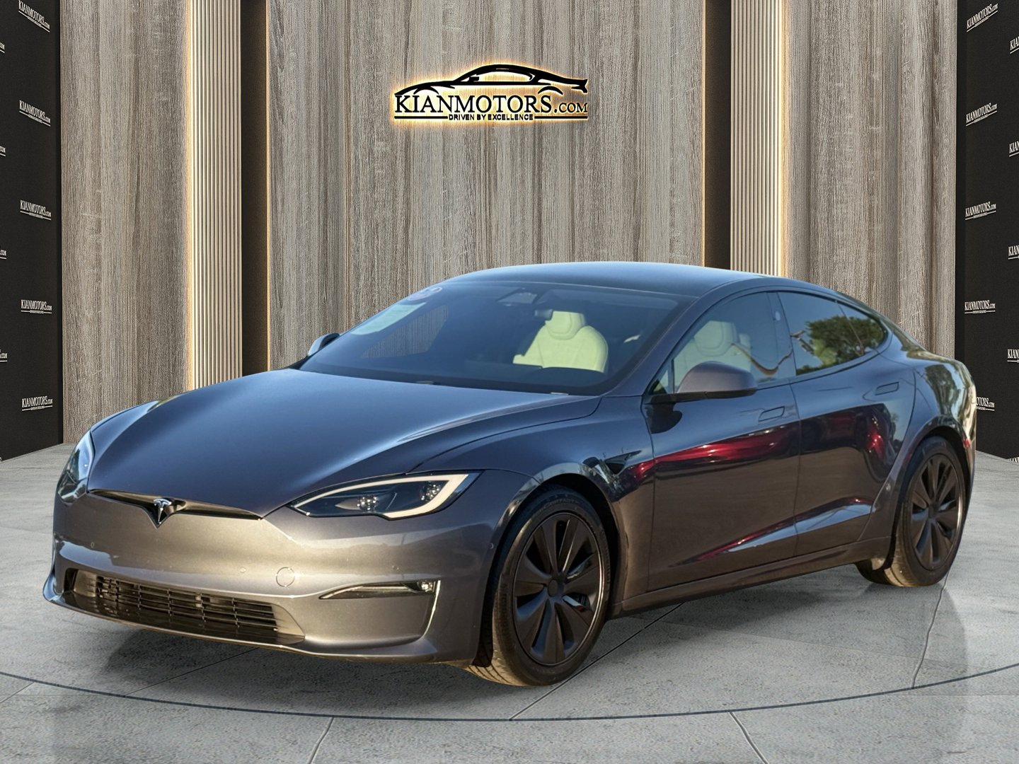 Used 2023 Tesla Model S image 5