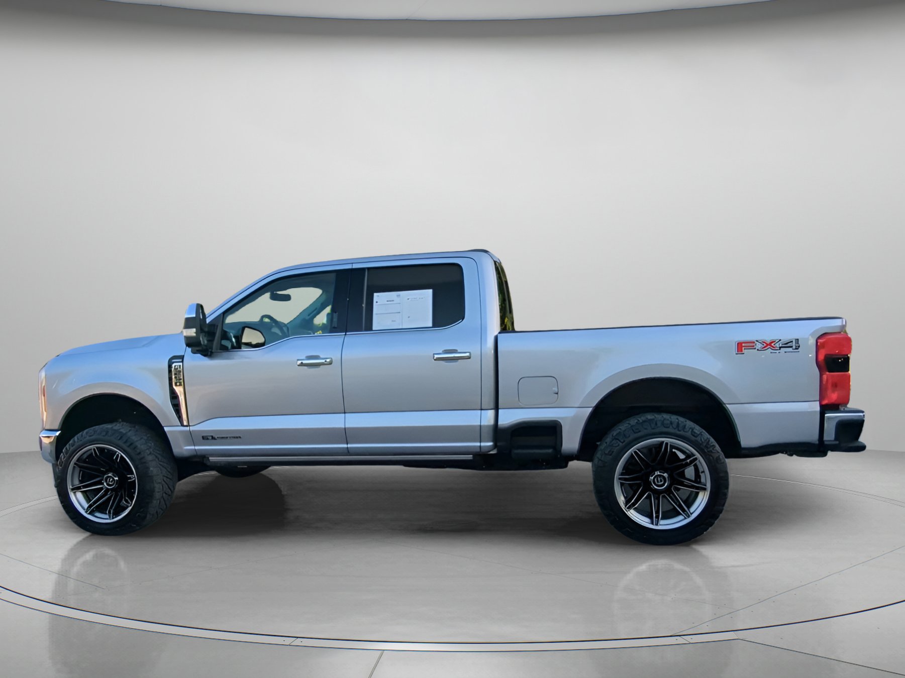 Certified 2023 Ford F250 Lariat w/ Lariat Ultimate Package AWD/4WD image 14
