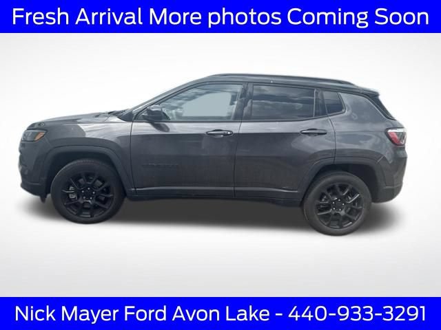 Used 2023 Jeep Compass Latitude AWD/4WD image 6