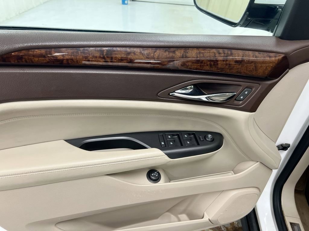 Used 2012 Cadillac SRX Luxury FWD image 20