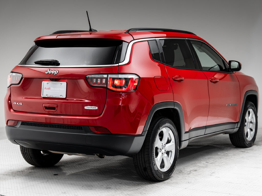 Used 2018 Jeep Compass Latitude w/ Popular Equipment Group AWD/4WD image 27