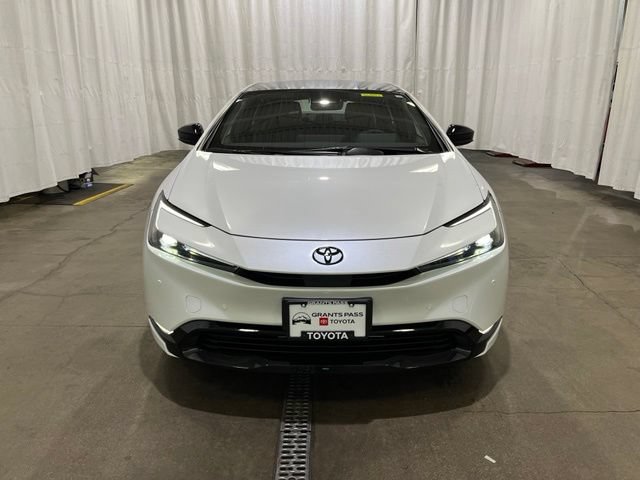 New 2026 Toyota Prius Plug-In Hybrid FWD image 8