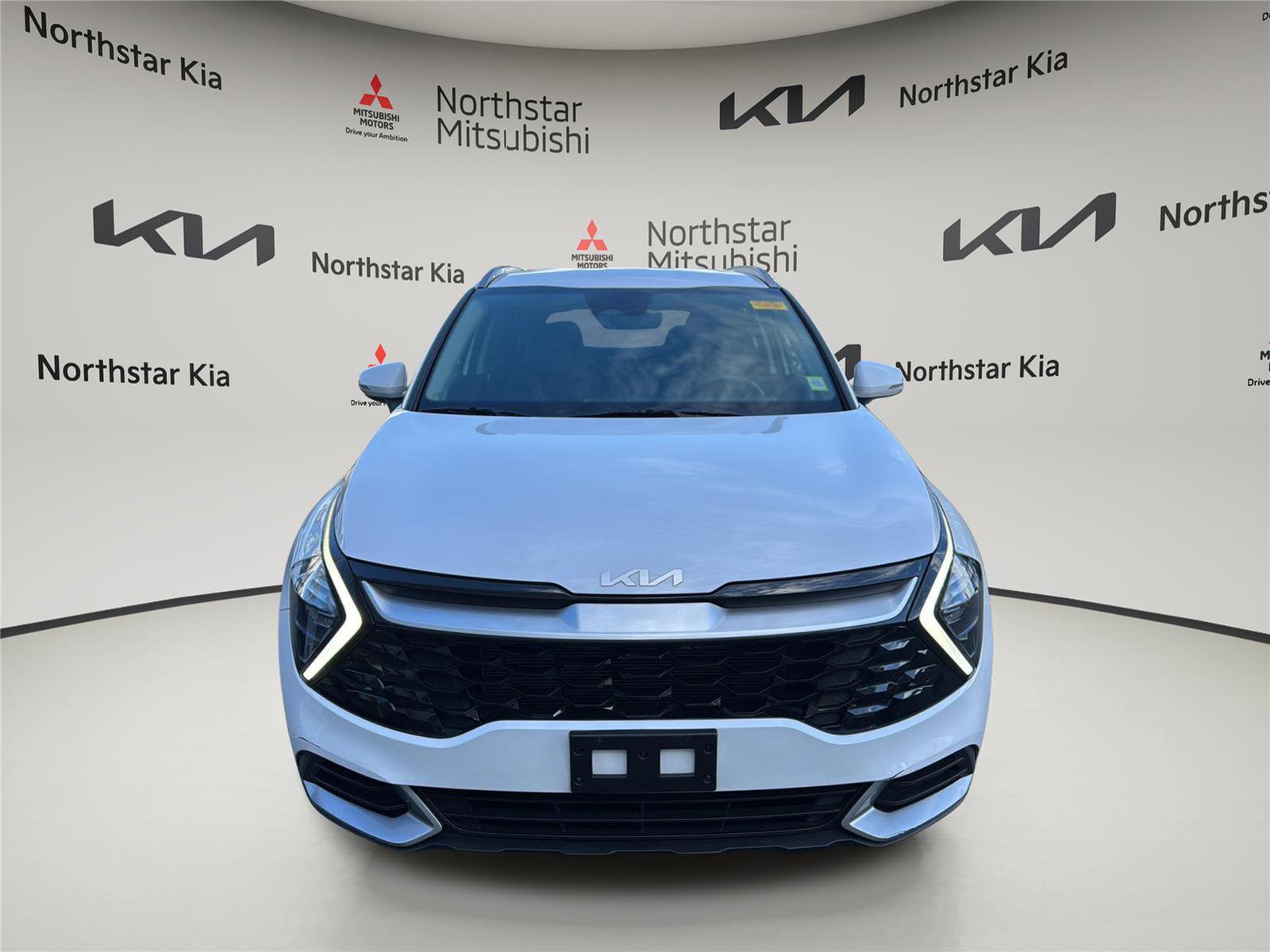 Used 2023 Kia Sportage EX image 9