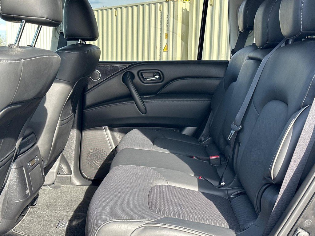 Used 2023 INFINITI QX80 Luxe w/ Cargo Package image 10