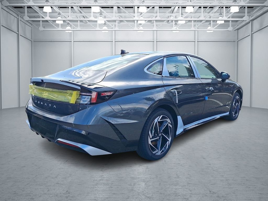 New 2026 Hyundai Sonata SEL FWD image 3