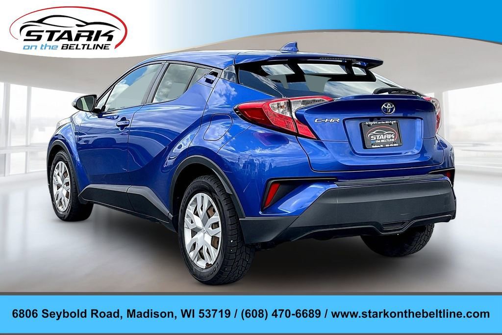 Used 2019 Toyota C-HR LE FWD image 4