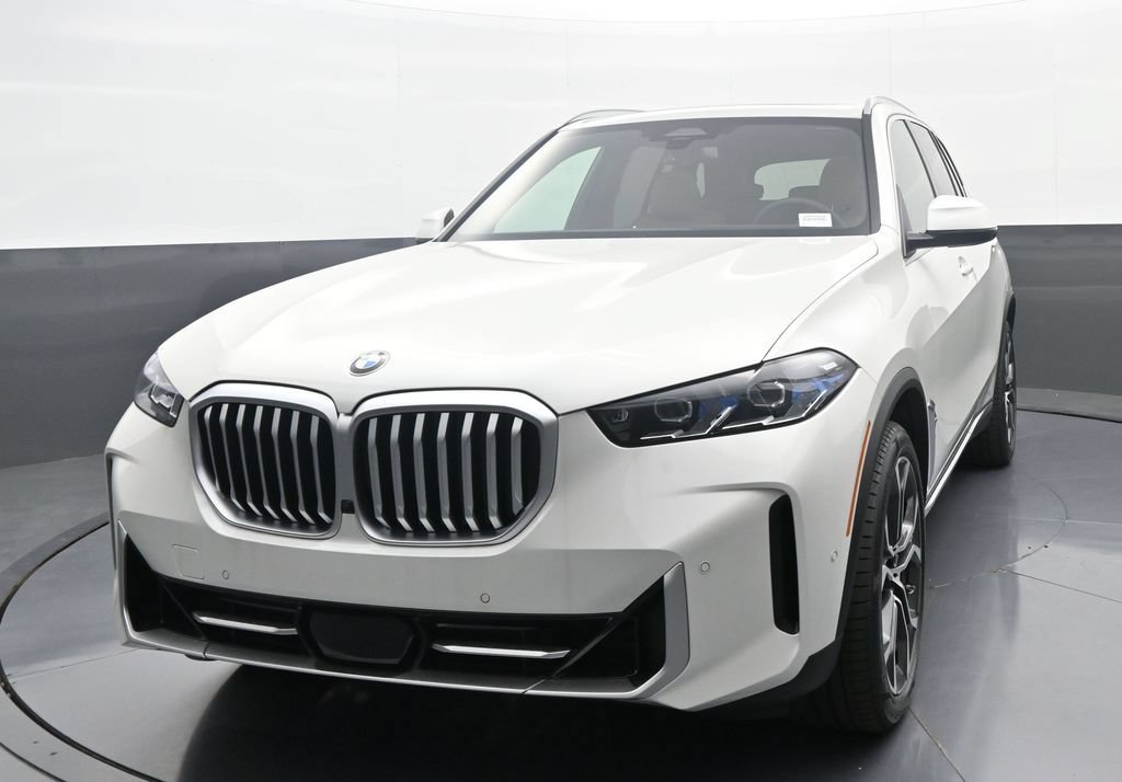 New 2026 BMW X5 xDrive40i w/ Premium Package