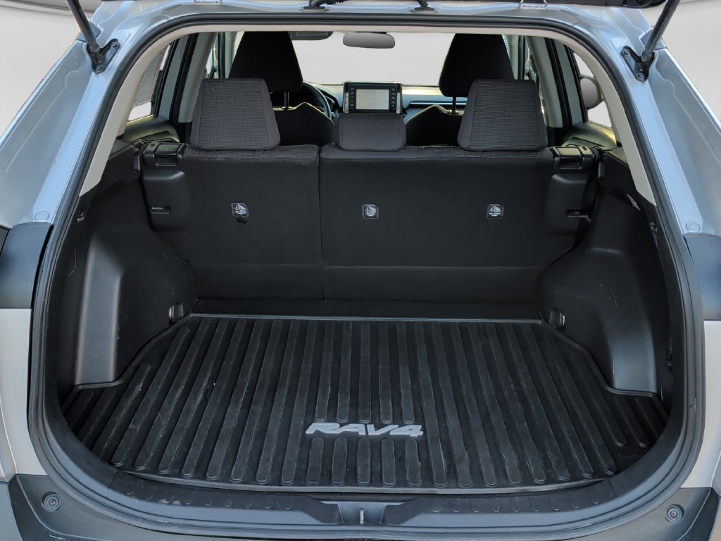 Used 2019 Toyota RAV4 LE w/ All Weather Liner Package AWD/4WD image 38
