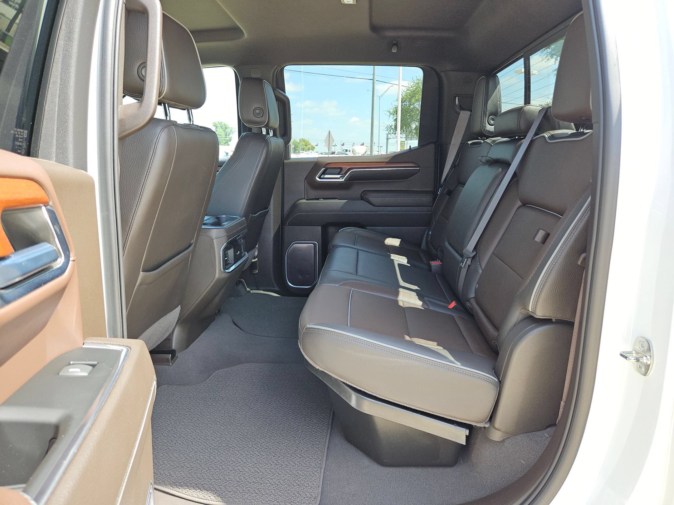 Certified 2023 GMC Sierra 1500 Denali w/ Technology Package AWD/4WD image 14