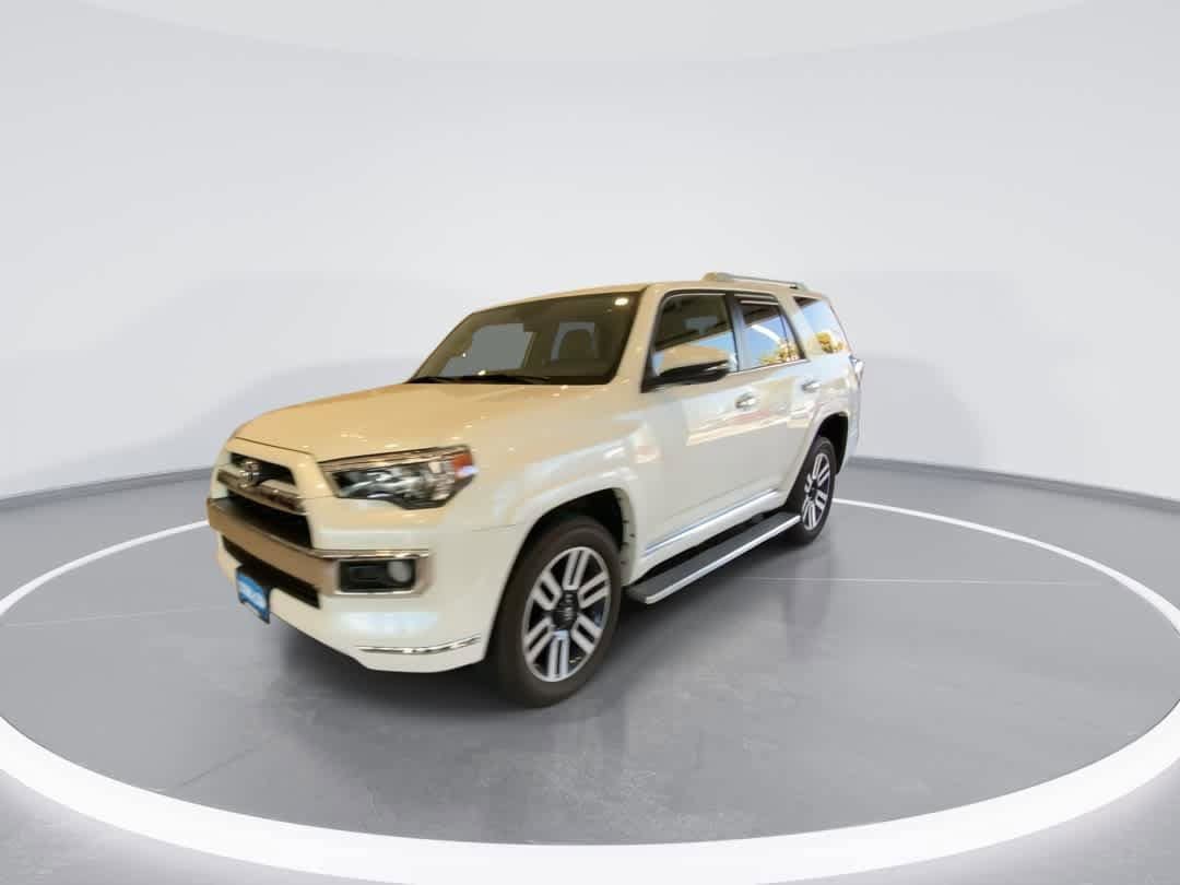 Used 2018 Toyota 4Runner Limited AWD/4WD image 4