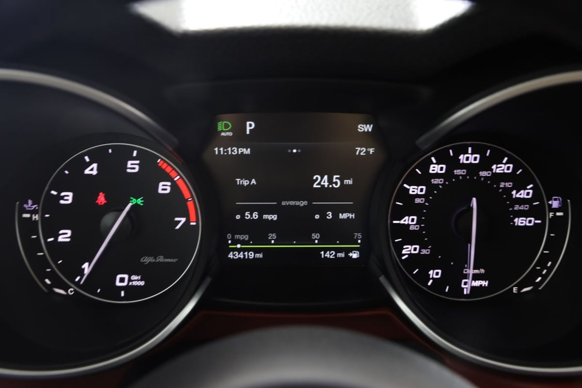 Used 2019 Alfa Romeo Stelvio w/ Nero Edizione RWD image 17