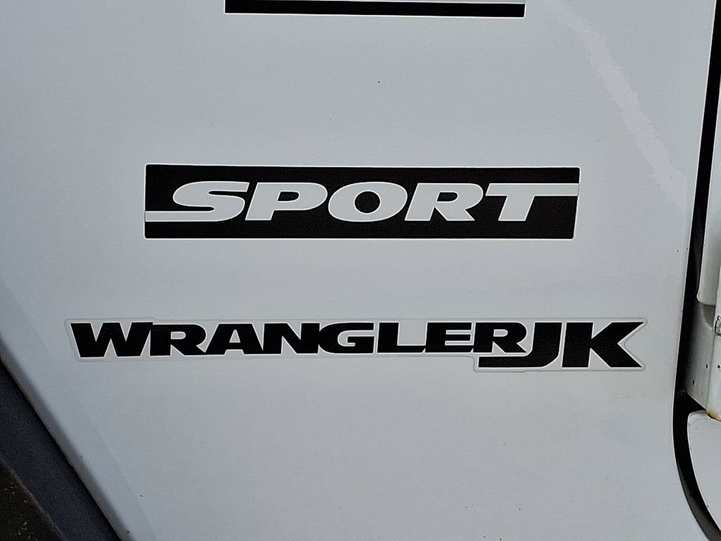 Used 2018 Jeep Wrangler Sport AWD/4WD image 30