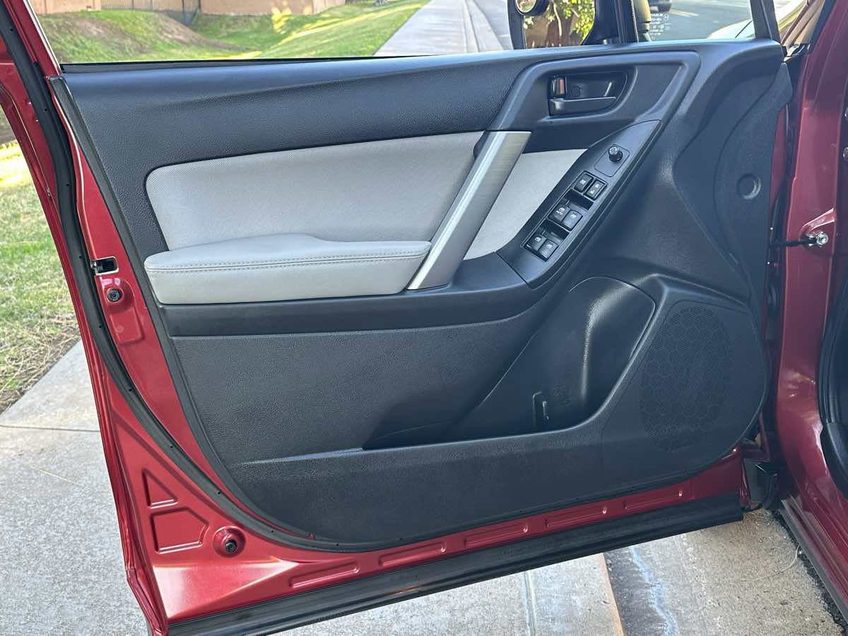 Used 2016 Subaru Forester 2.5i w/ Alloy Wheel Package image 36