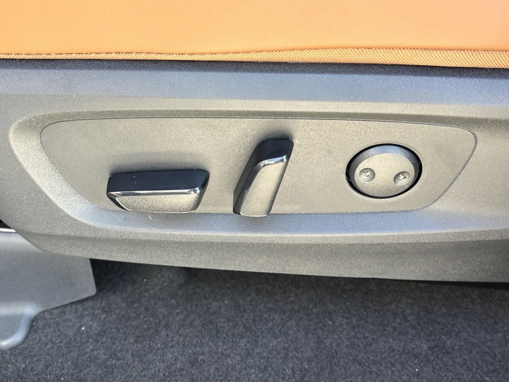 New 2025 Nissan Pathfinder Platinum w/ Cargo Package image 10