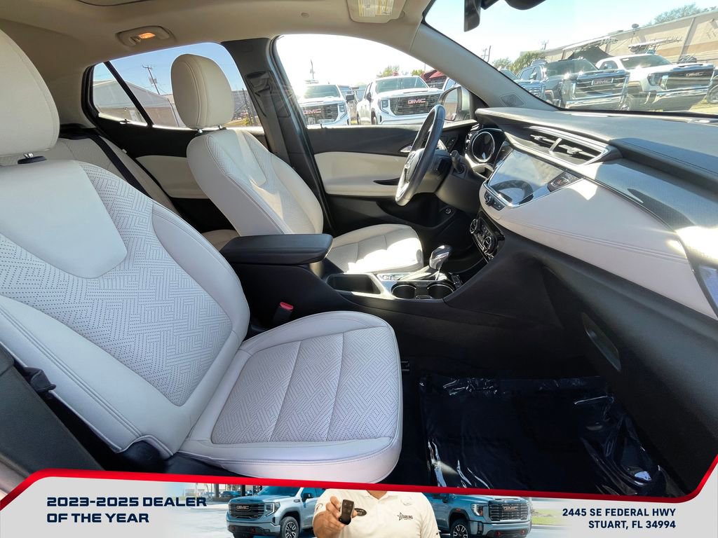Used 2023 Buick Encore GX Essence w/ Experience Buick Package image 20