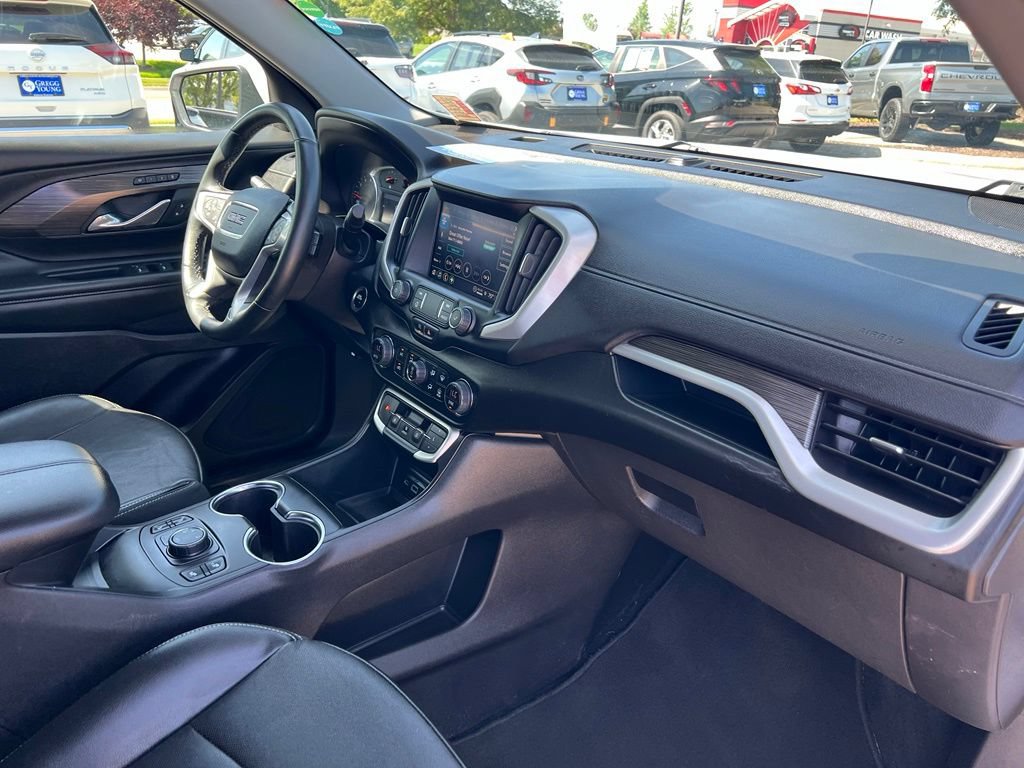 Used 2024 GMC Terrain SLT AWD/4WD image 28